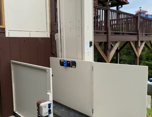 Harmar Highlander II Vertical Lift vertical platform lift